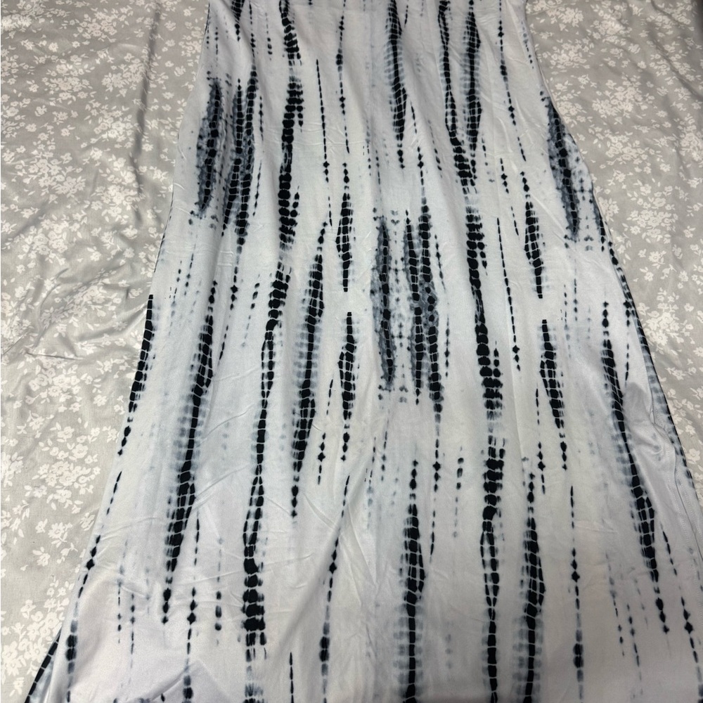 Elegant Black and White Maxi Dress